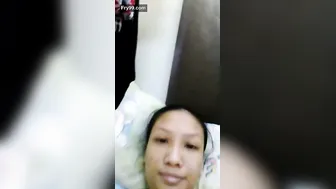 Innocent Aunty Rubbing Her Dripping Wet Pussy Completely Nude