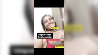 Horny Aunty Getting Her Pussy Stuffed After Making The Call