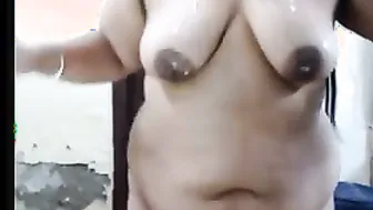 Indian Housewife Dripping Saliva All Over Her Naked Curves