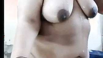 Indian Housewife Dripping Saliva All Over Her Naked Curves