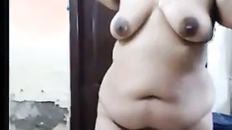 Indian Housewife Dripping Saliva All Over Her Naked Curves