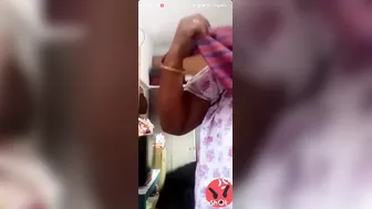 Married Telugu Aunty Showing Off Her Thick Juicy Round Ass