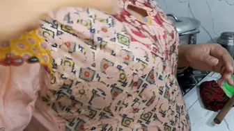 Village Aunty First Time Getting Fucked Hard In The Kitchen