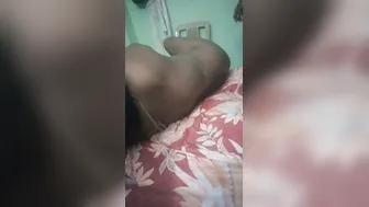 Delivery Boy Getting Lucky With Horny Aunty At Her Doorstep