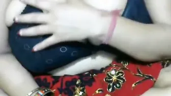 Thick Desi Milf Showing Off Her Massive Natural Boobs