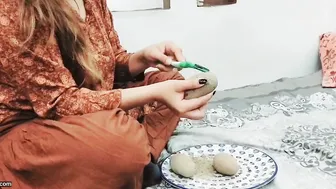 Pounding Desi Aunty Hard From Behind While She Peels Potatoes