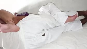 Busty Desi Aunty Exposing Her Massive Natural Boobs On Camera