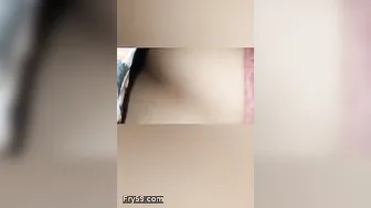 Pakistani Aunty Showing Off Her Thick Curves For Younger Guy