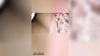 Pakistani Aunty Showing Off Her Thick Curves For Younger Guy