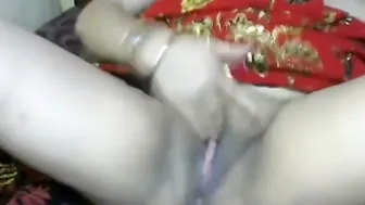 Curvy Desi Aunty Showing Off Her Massive Natural Boobs At Home