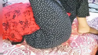 Tight Desi Wife Trying Anal For First Time Screaming In Hindi