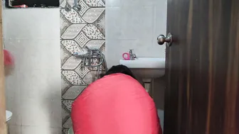 Young Girlfriend And Her Slutty Aunty Sharing One Lucky Guy