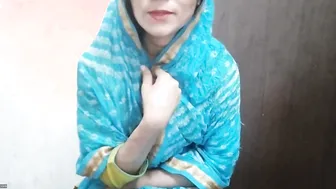 Locking The Door And Not Letting Horny Married Aunty Leave My Place