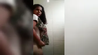 Naughty Housewife Aunty Proving Married Women Need It Rough Too
