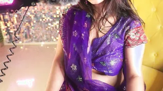 Horny Aunty Slowly Opening Her Blouse Seducing Me At Home