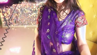 Horny Aunty Slowly Opening Her Blouse Seducing Me At Home