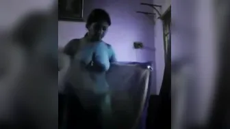 Recording My Naked Aunty While She Poses For Me At Home