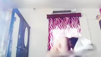 Chubby Village Aunty Exposing Her Huge Soft Boobs Completely