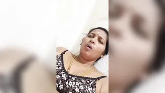 Tamil Aunty Fingering Her Dripping Wet Pussy Alone In Bedroom