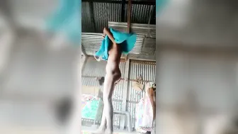 Desi Aunty From Delhi Masturbating Alone With Fresh Brinjal