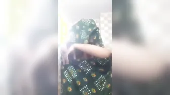 Big Boobed Aunty Bathing Naked And Teasing Her Young Lover