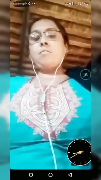 Busty Aunty Stripping On Video Call Showing Huge Melons Off