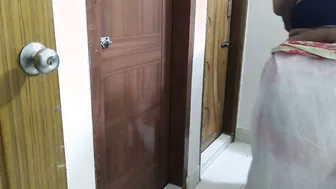 Neighbor Aunty Getting Pounded During House Cleaning Session