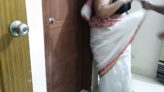 Neighbor Aunty Getting Pounded During House Cleaning Session