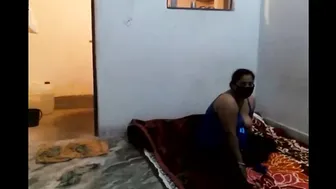 Mature Aunty Seducing Young Neighbor Boy In Her Bedroom