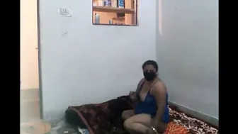 Mature Aunty Seducing Young Neighbor Boy In Her Bedroom