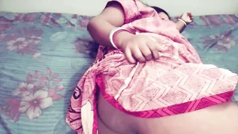 Village Aunty Getting Fucked Hard In Her Room Behind Closed Doors