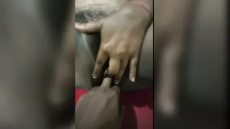 Dusky Chubby Aunty Getting Fingered Deep By Her Husband At Home