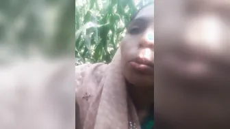 Village Married Woman Outdoor Fucking With Her Neighbor Secretly