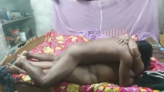 Hot Indian Aunty Getting Fucked Hard Desi Style In Bedroom