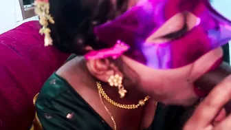 Beautiful Mature Aunty Inviting Young Guy Over For Hot Affair