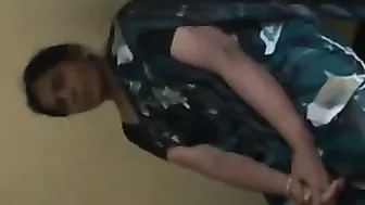 Horny Aunty Slowly Removing Her Saree Showing Everything Off