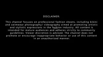 Horny Aunty Showing Off Her Wet Cleavage Navel And Bare Back