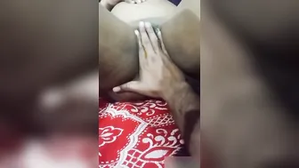 Naughty Aunty Fingering Hard While Her Nephew Watches And Films