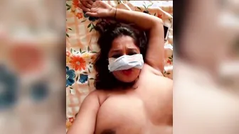 Big Boobs Aunty Getting Naked Showing Off Her Huge Melons Now