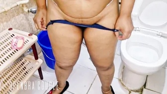 Mallu Aunty Pissing In Closeup View Just For You To Watch