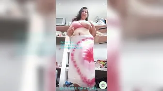 Big Tits Aunty Stripping Naked Showing Everything On Video Call