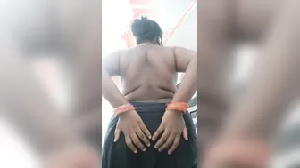 Married Aunty In Tight Saree Teasing Showing Off Her Hot Curves