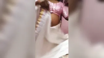 Hot Tamil Aunty Getting Completely Naked Removing All Her Clothes