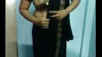 Slutty Indian Aunty Having Office Affair When Husband Is Away