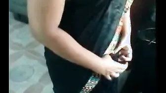 Slutty Indian Aunty Having Office Affair When Husband Is Away