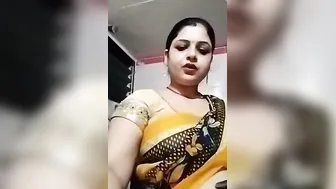 Horny Indian Milf Exposing Her Big Tits And Dripping Wet Pussy