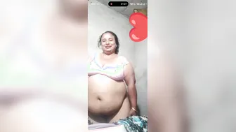 Married Aunty Showing Her Wet Pussy On Video Call For Stranger