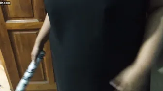 Hot Aunty Sweeping House When Neighbor Boy Seduced Her With Big Cock
