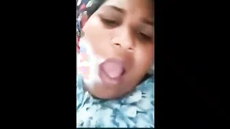 Chubby Kerala Milf Flashing Massive Tits During Private Stream