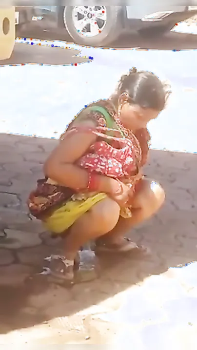 Married Aunty Caught Pissing Behind Bus In Hidden Camera Footage